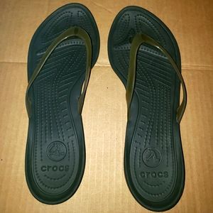 Crocs light weight jelly flip flops black 8